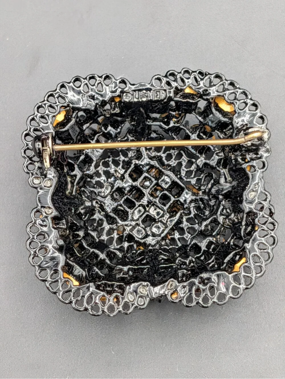 Signed LISNER Vintage Black Rhinestone Brooch Japanned Metal Cluster Pin 50s